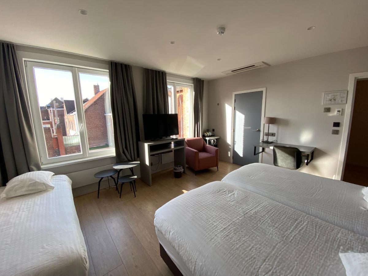 Hotel New Regina Ypres Esterno foto